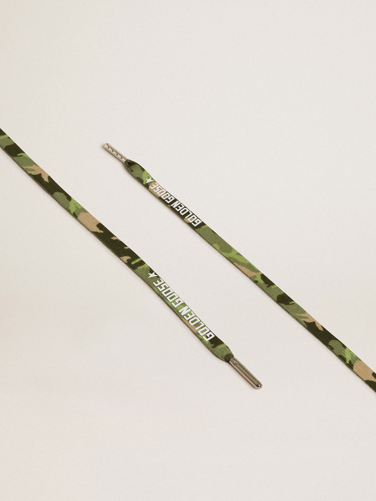Green camouflage laces with contrasting white logo| Golden Goose