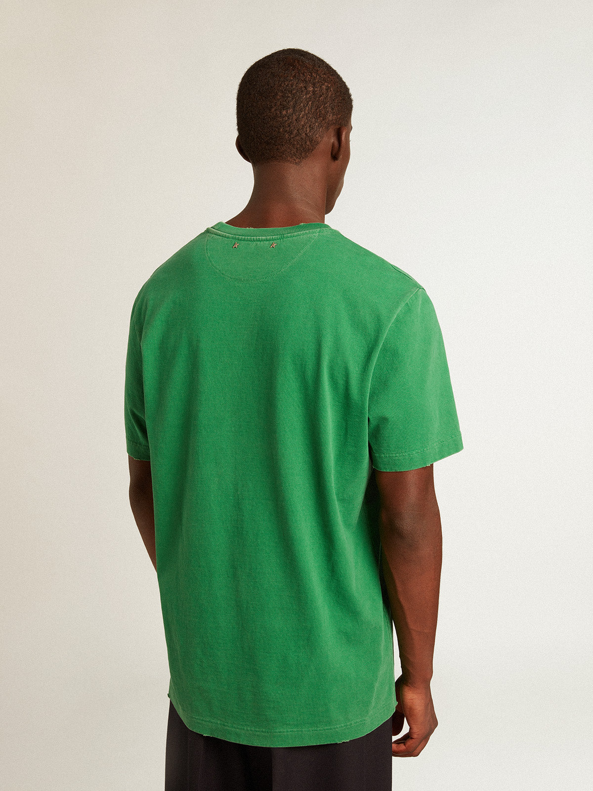 Men's green cotton T-shirt with lettering at the center| Golden Goose