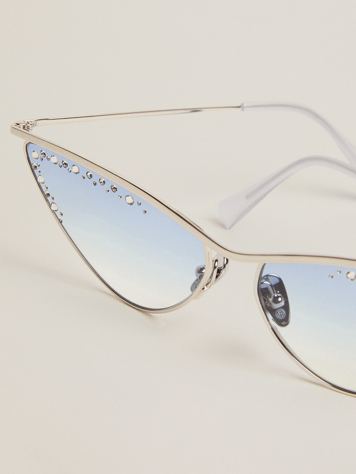 Sunglasses cat-eye style with silver frame and crystals| Golden Goose