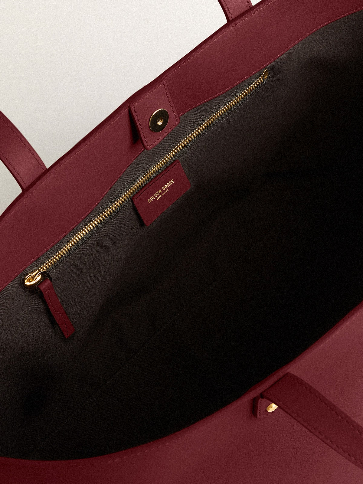 Burgundy Pasadena Bag in smooth leather with gold logo| Golden Goose