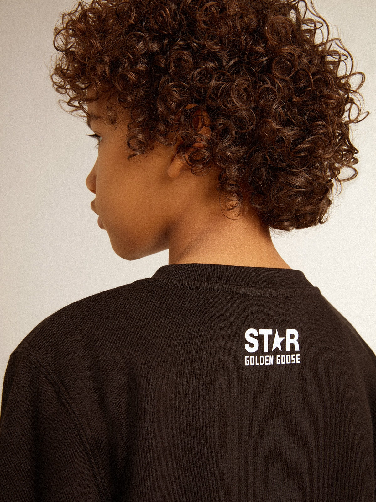 Boys' black sweatshirt with white maxi star on the front| Golden Goose