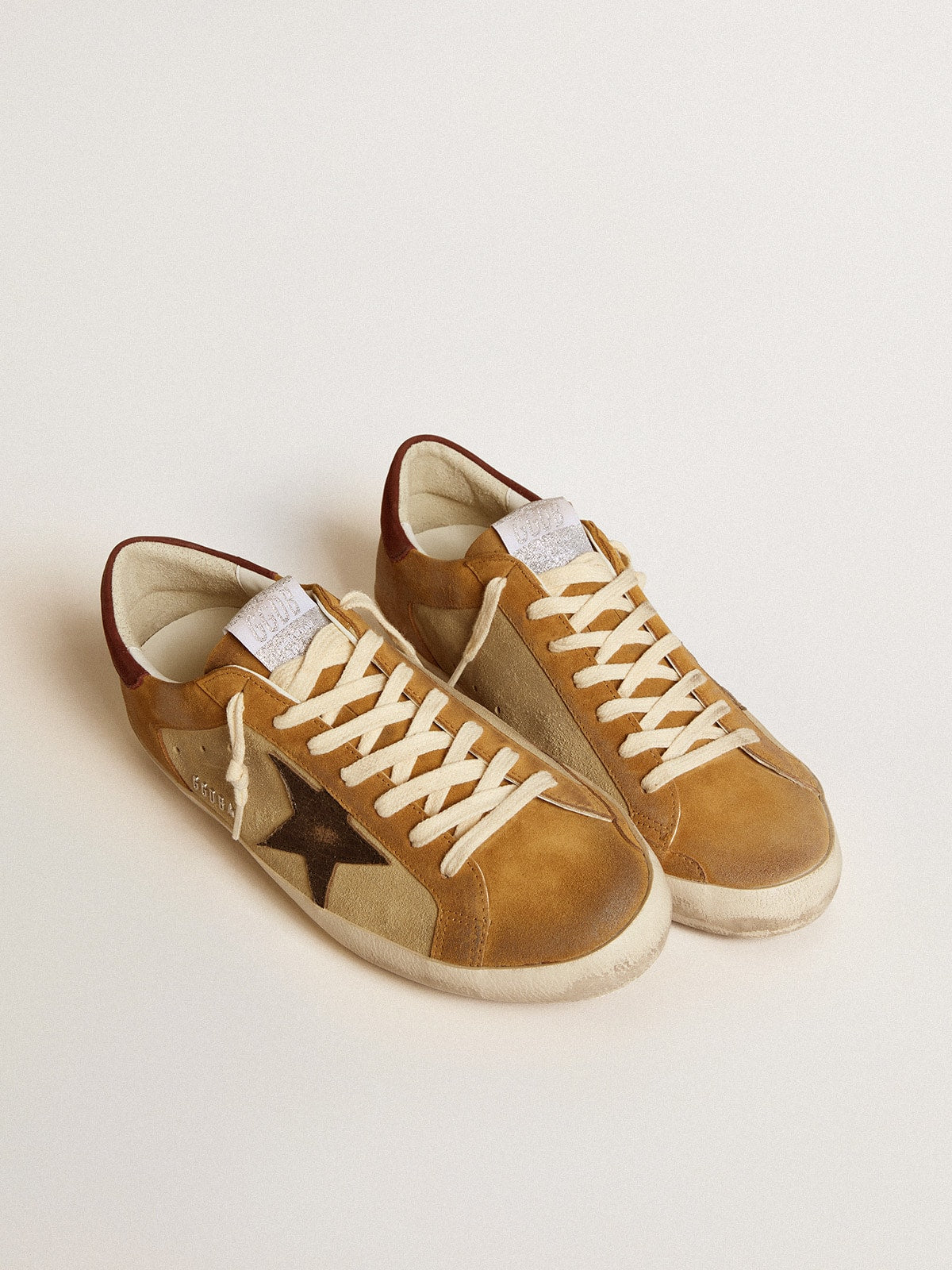 Men's Super-Star in beige and caramel suede with black crackle leather star| Golden Goose