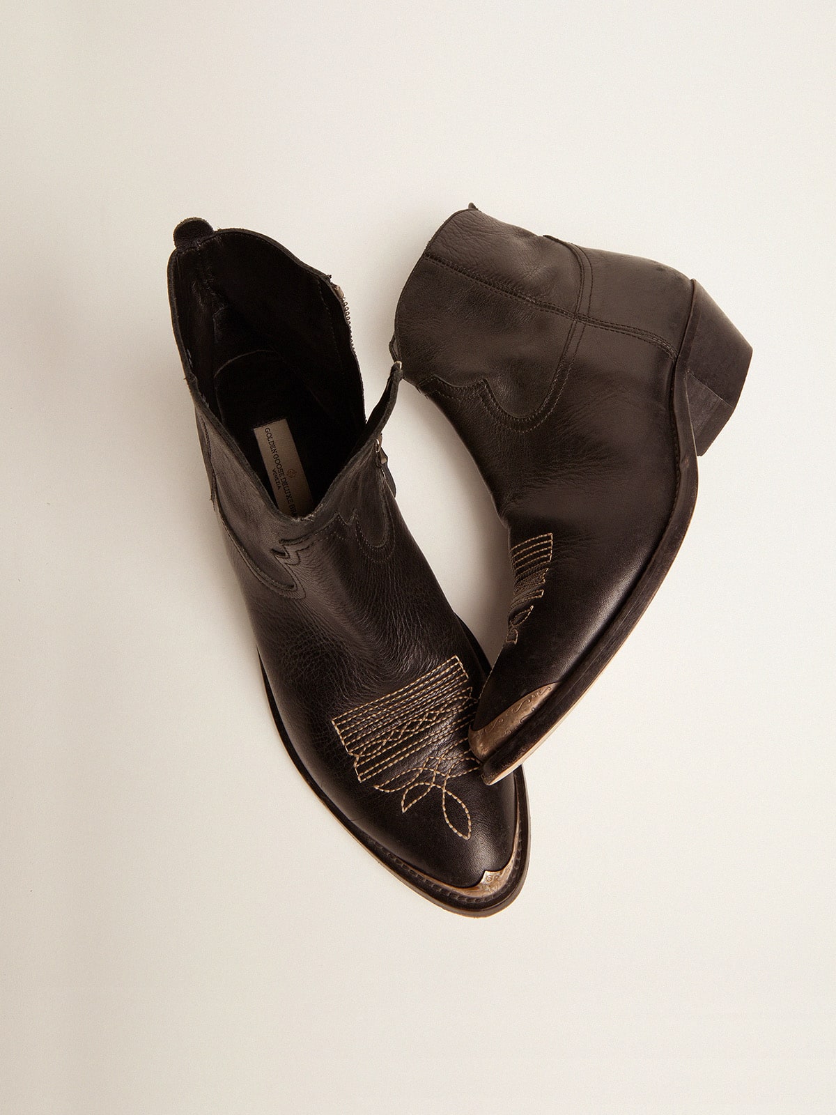 Young ankle boots in black leather with sand-colored embroidery| Golden Goose