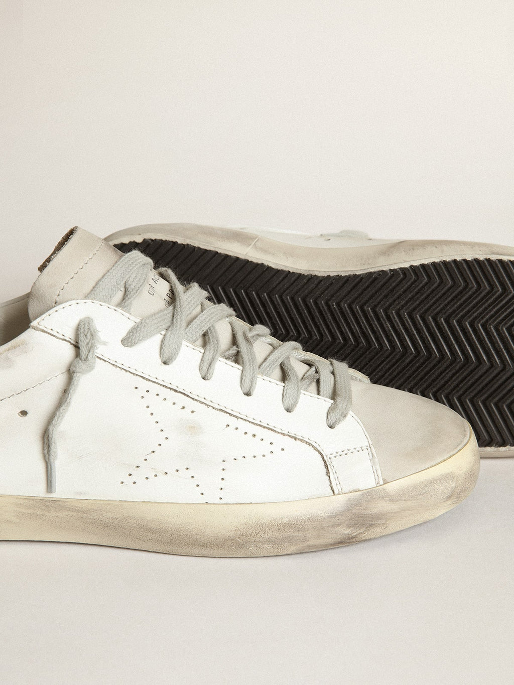 Men's Super-Star with perforated star and ice-gray heel tab| Golden Goose