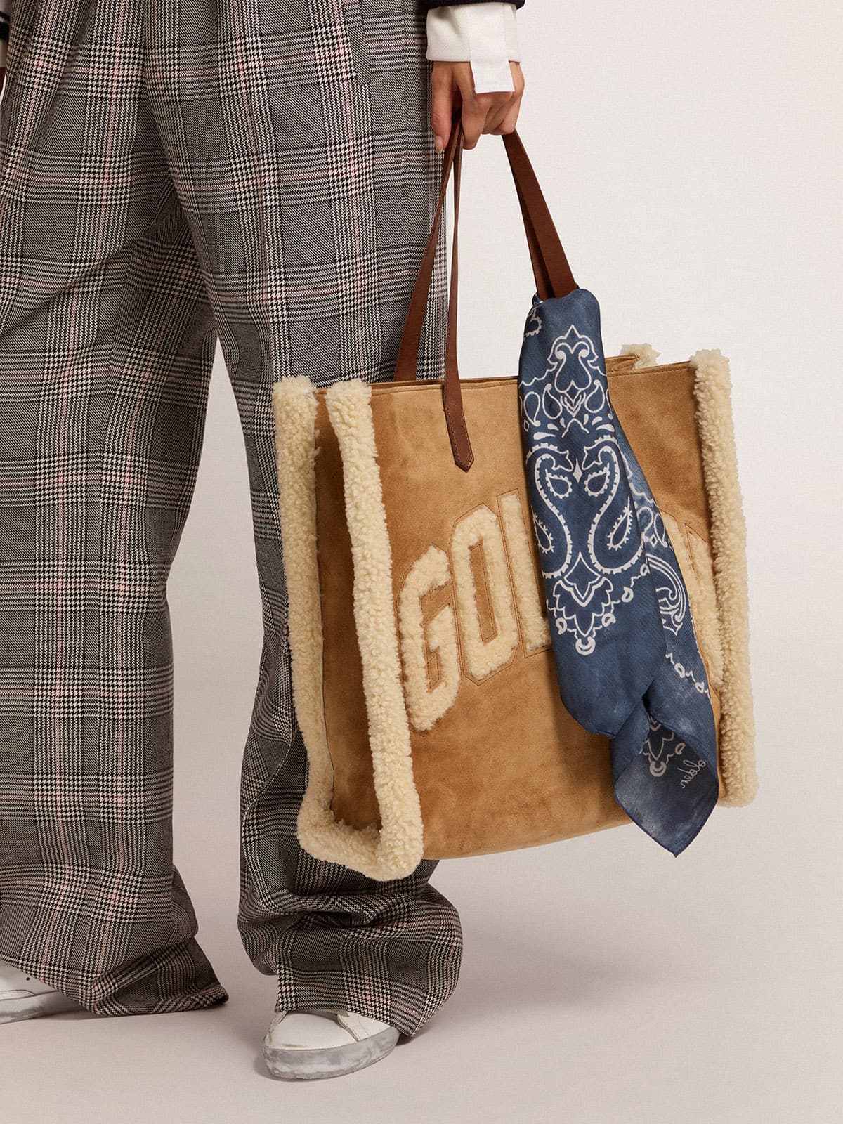 Denim-blue Golden Collection scarf with paisley pattern| Golden Goose