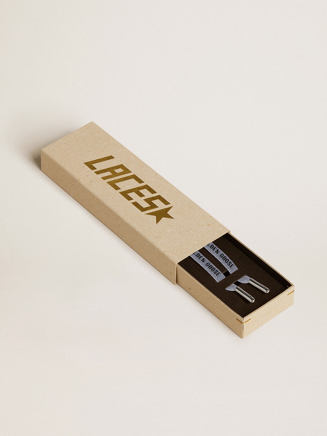 Silver-colored Lurex laces with contrasting black logo| Golden Goose