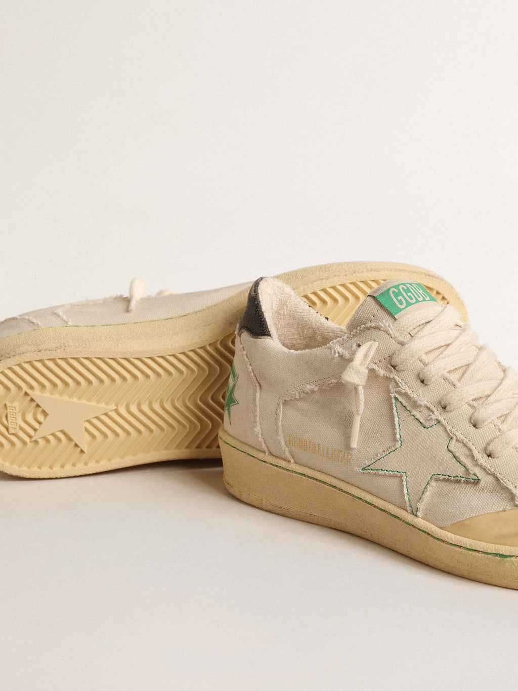 Ball Star with vanilla canvas star and leather heel tab| Golden Goose