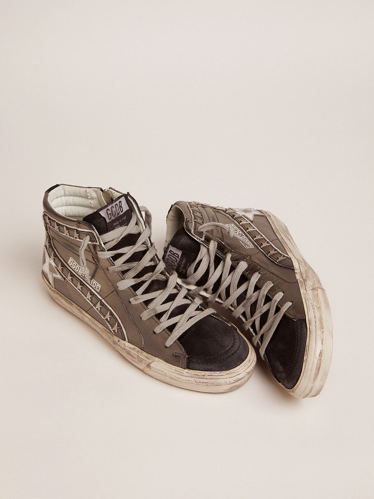 Women's Slide with silver laminated leather upper and studs| Golden Goose