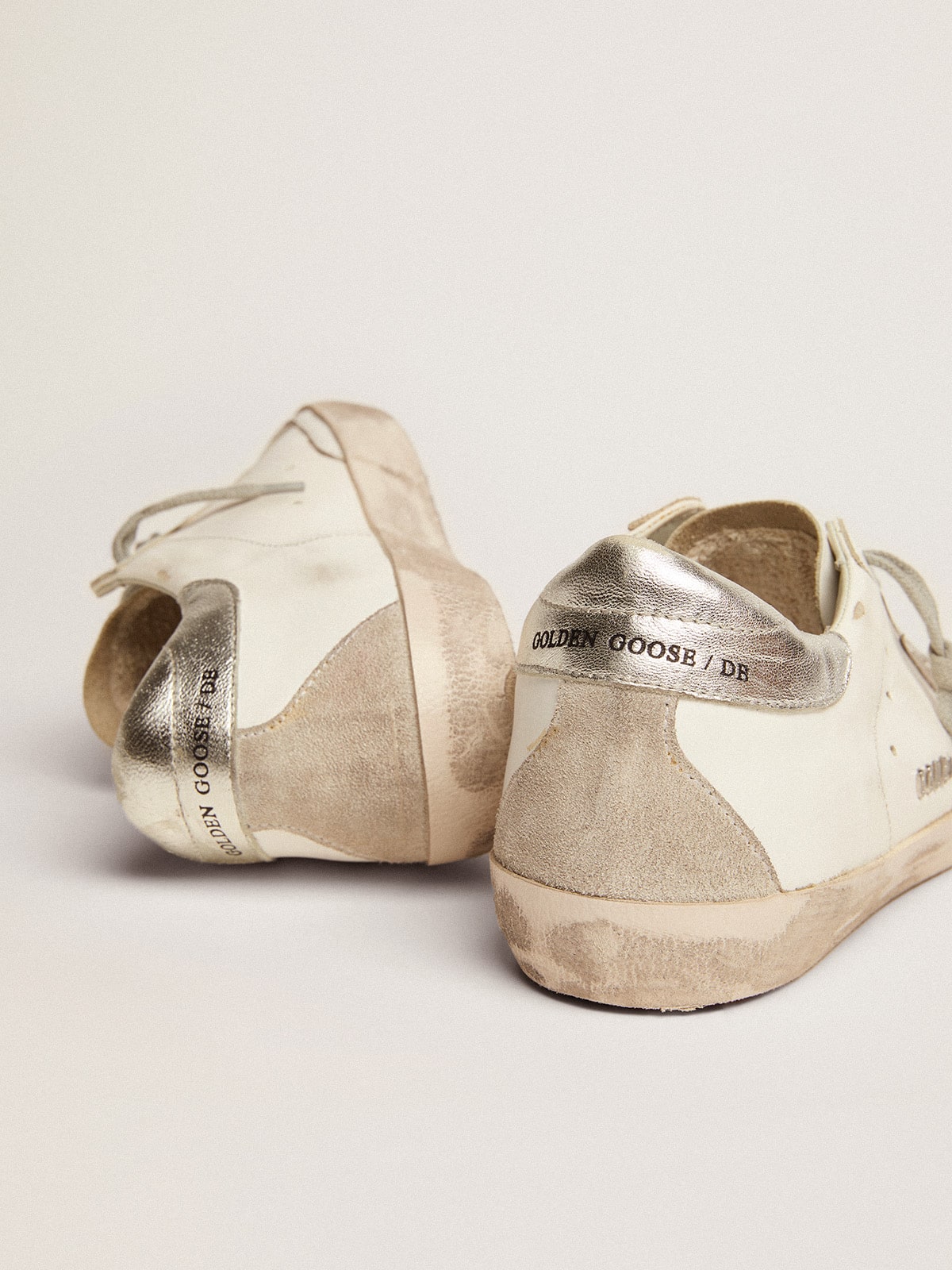 Women's Super-Star with silver heel tab and metal stud lettering| Golden Goose