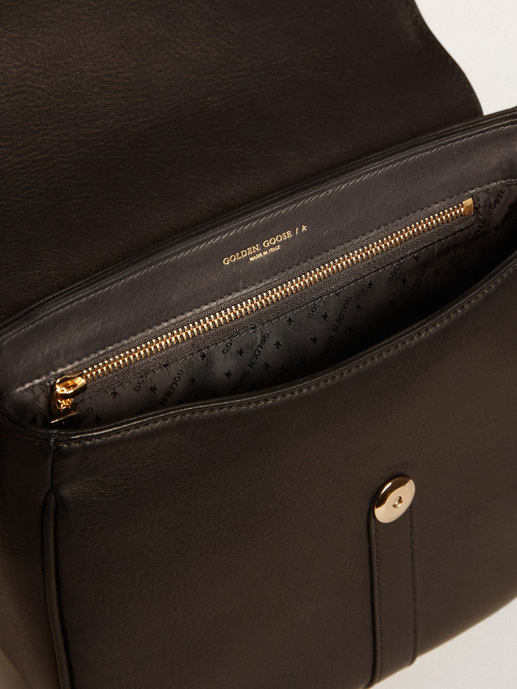 Medium Sally Bag in black leather with buckle and shoulder strap| Golden Goose