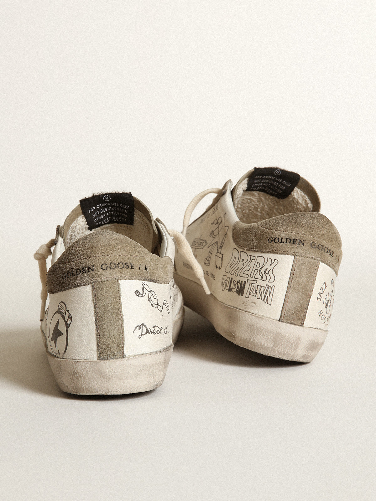 Super-Star in nappa with gray star and heel tab and black lettering| Golden Goose