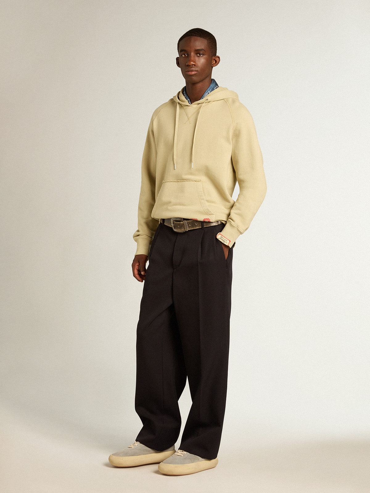 Pale eucalyptus-colored hoodie with front pocket| Golden Goose
