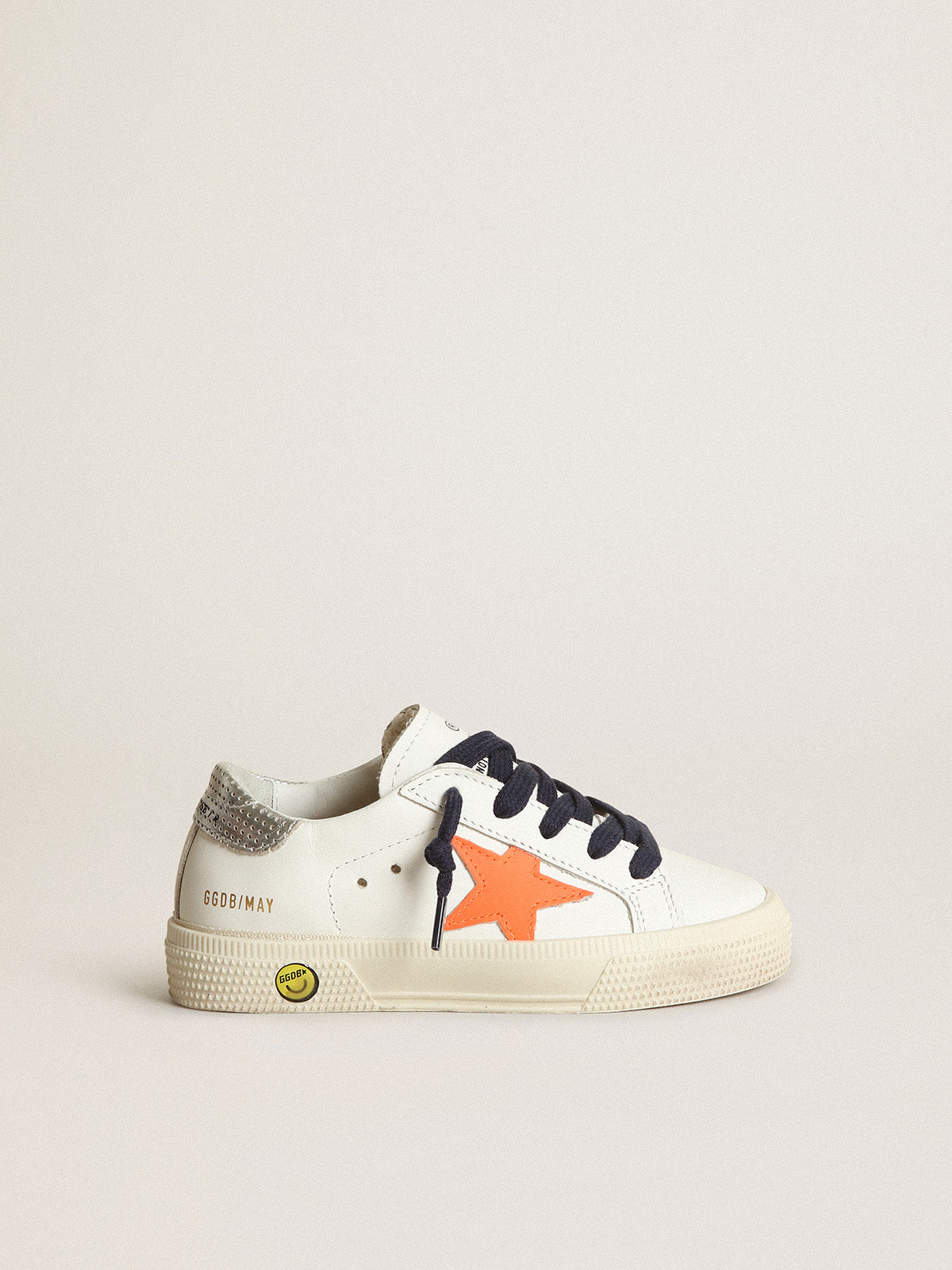 Young May with fluorescent orange leather star and perforated heel| Golden Goose