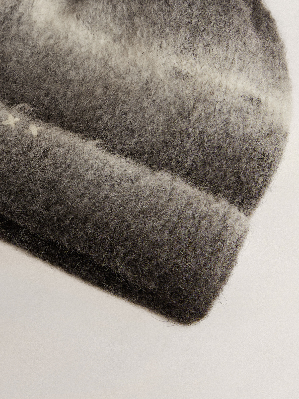 Black and white wool beanie with pompom| Golden Goose