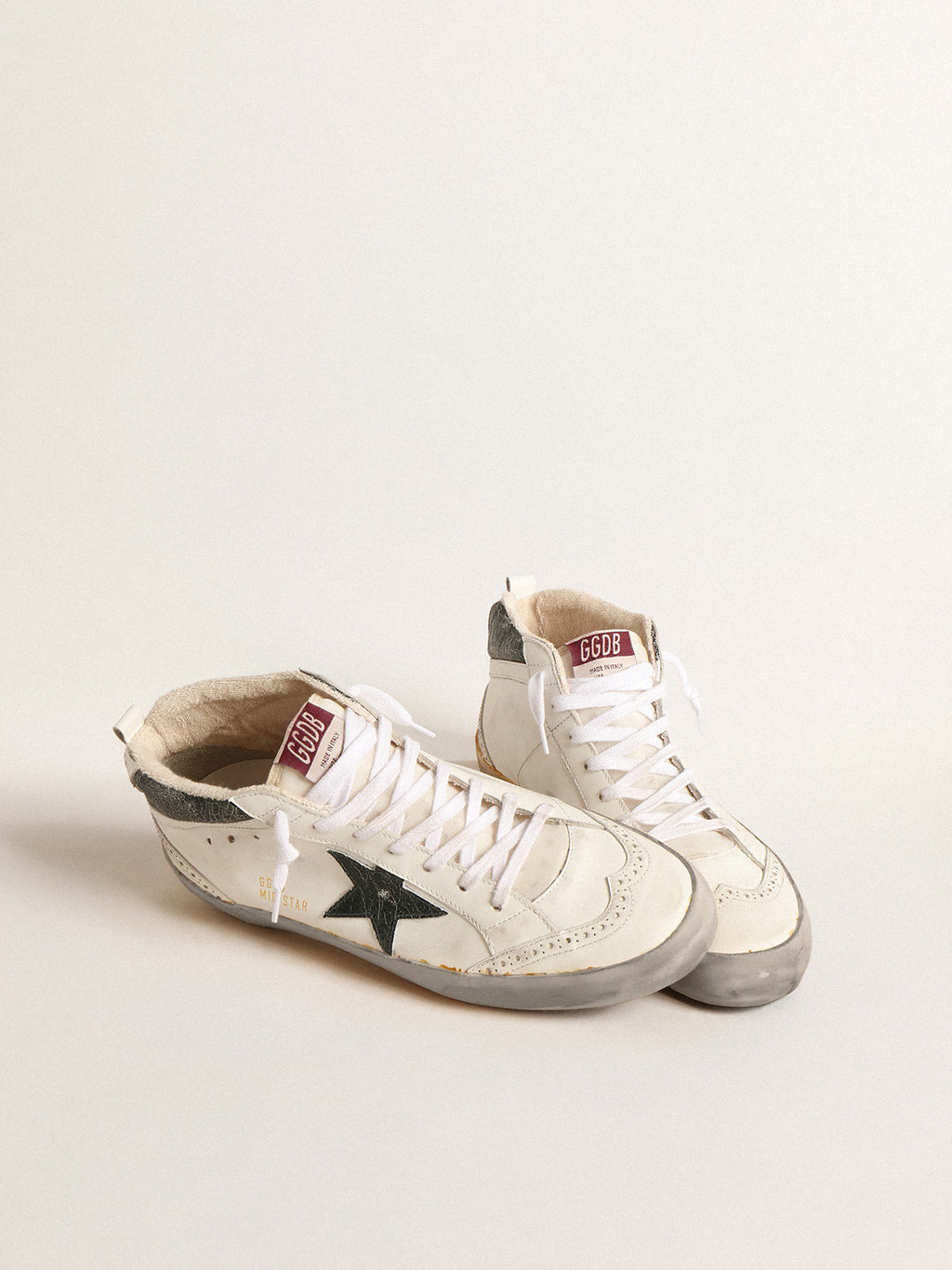 Mid Star with green metallic leather star and white flash| Golden Goose