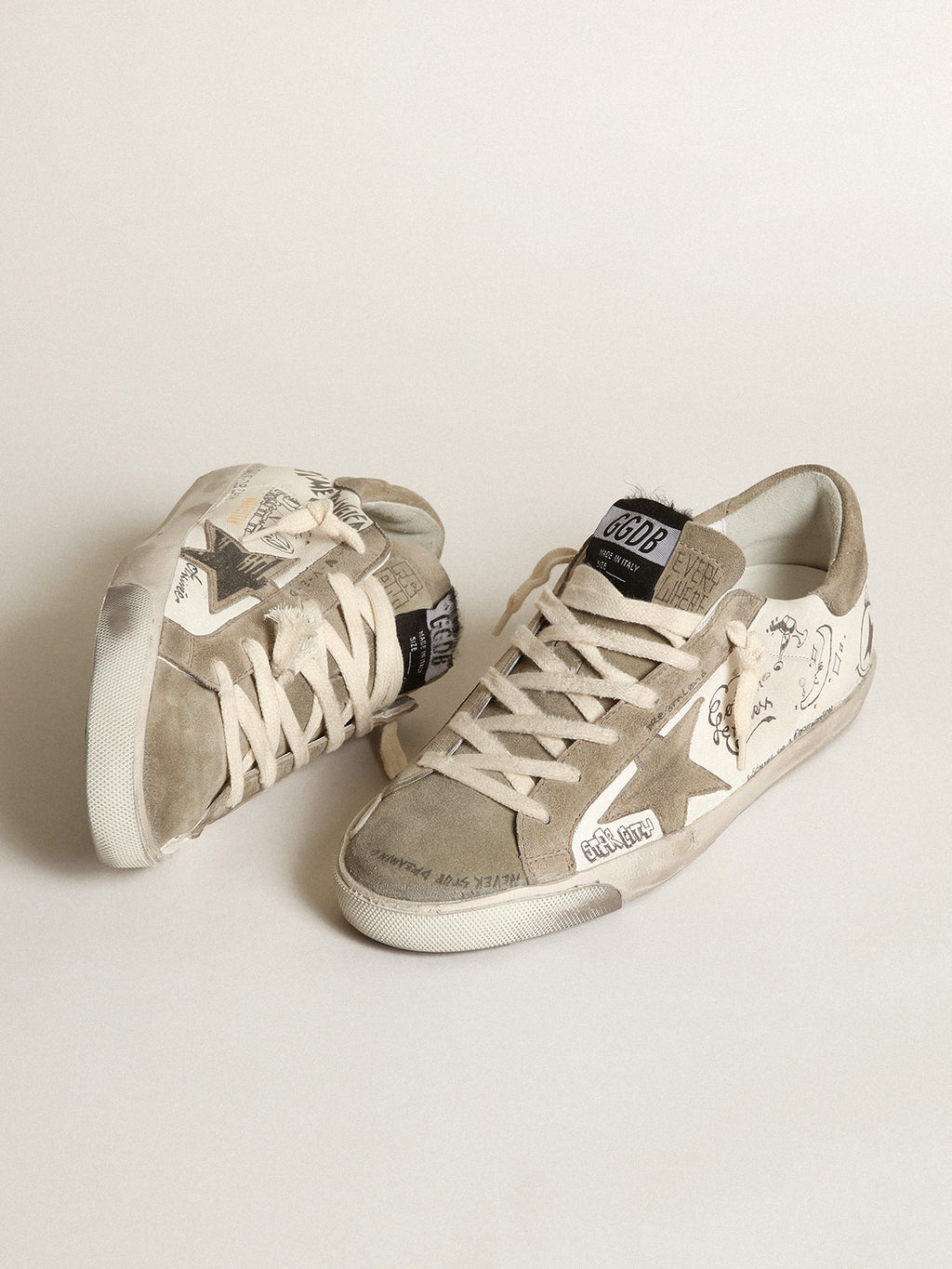 Super-Star in nappa with gray star and heel tab and black lettering| Golden Goose