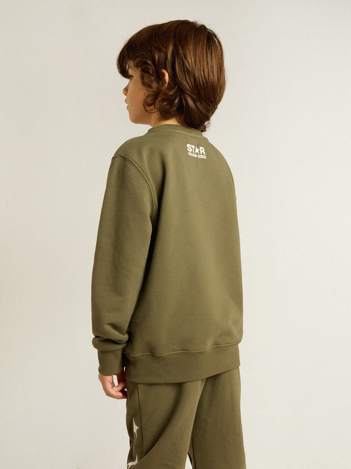 Boys' dark green sweatshirt with white maxi star on the front| Golden Goose