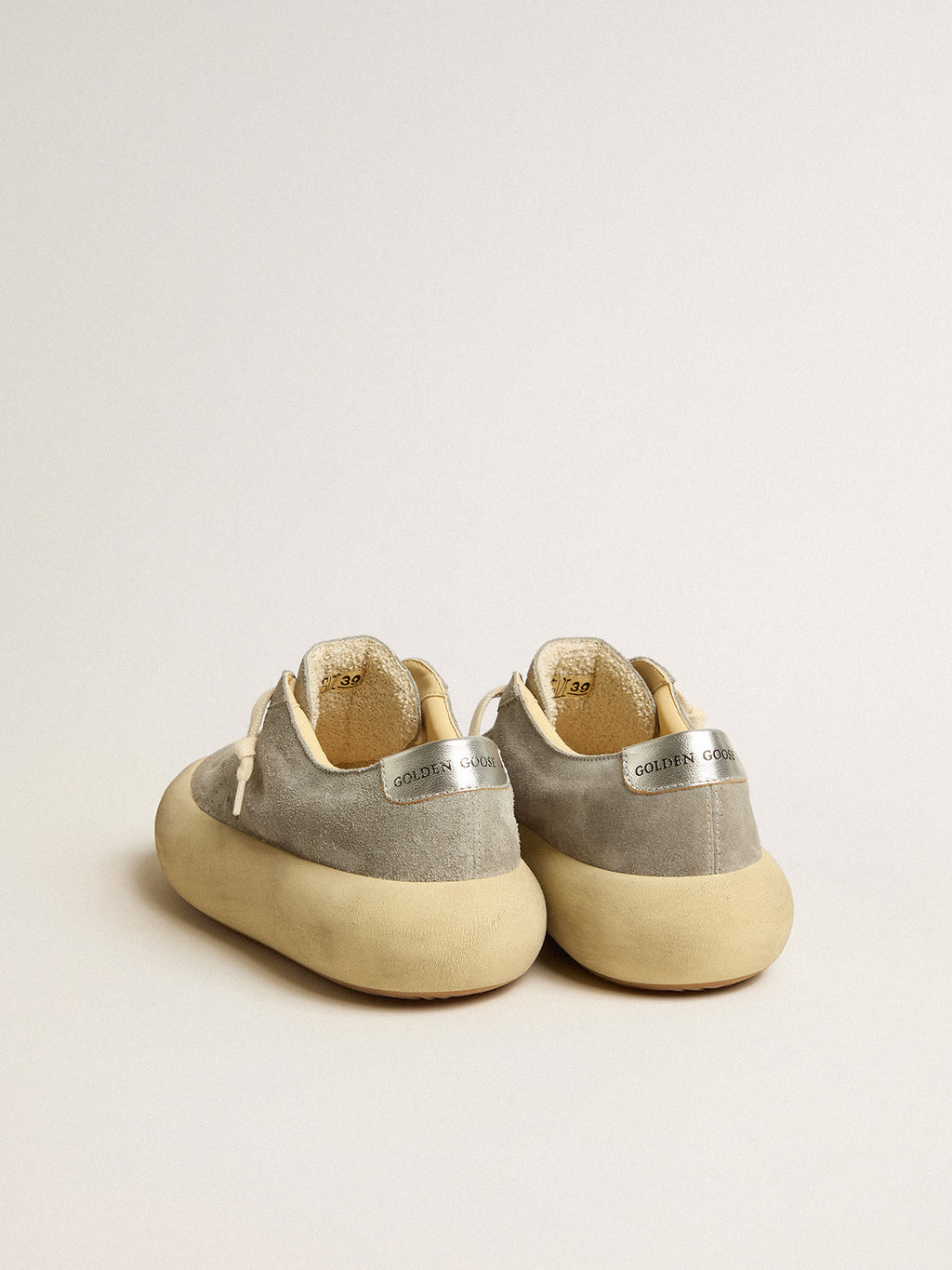 Women's Space-Star shoes in ice-gray suede with perforated star| Golden Goose