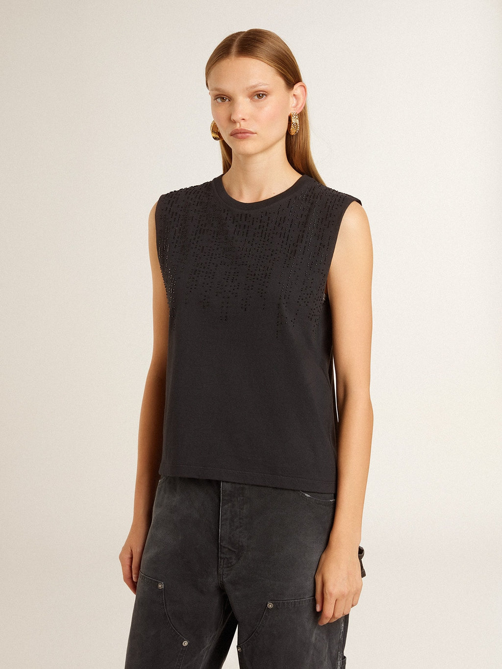 Sleeveless T-shirt in worn-black with tone-on-tone gradient embroidery| Golden Goose