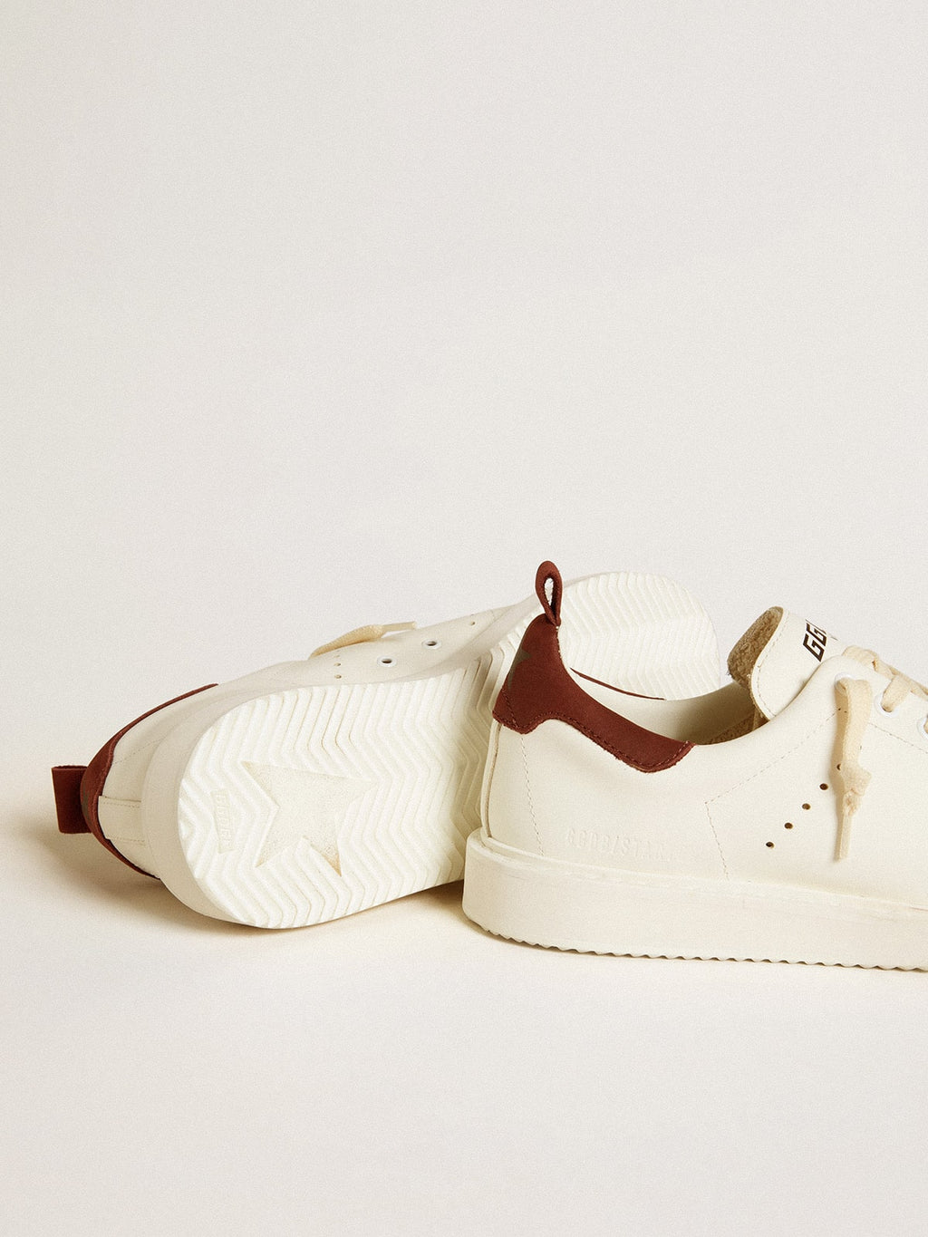 Women's Starter in white leather with burgundy nubuck heel tab| Golden Goose