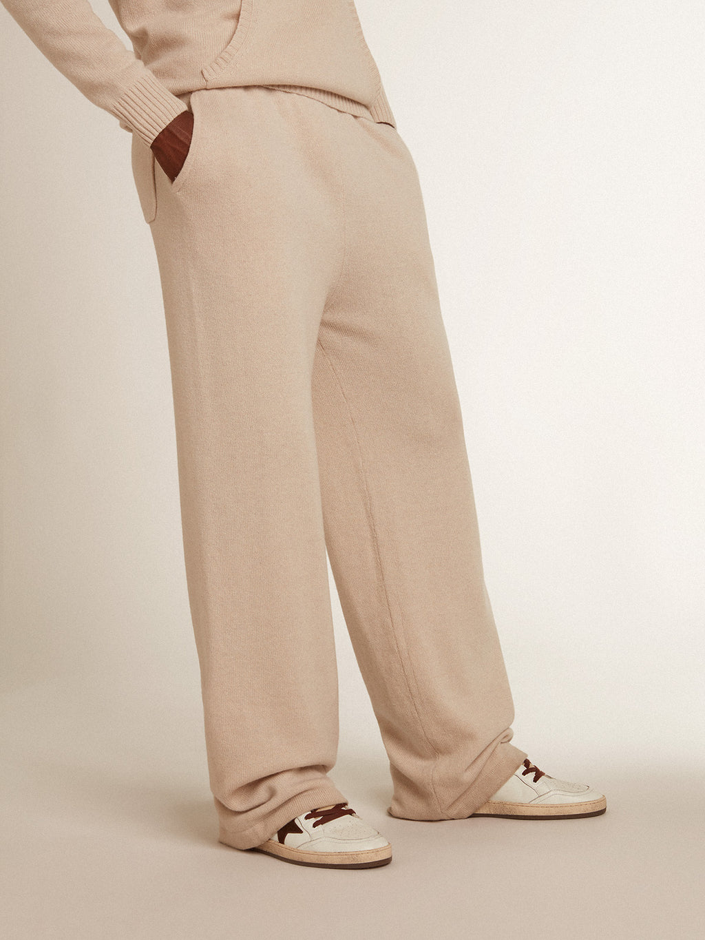 Men's white cashmere blend joggers| Golden Goose