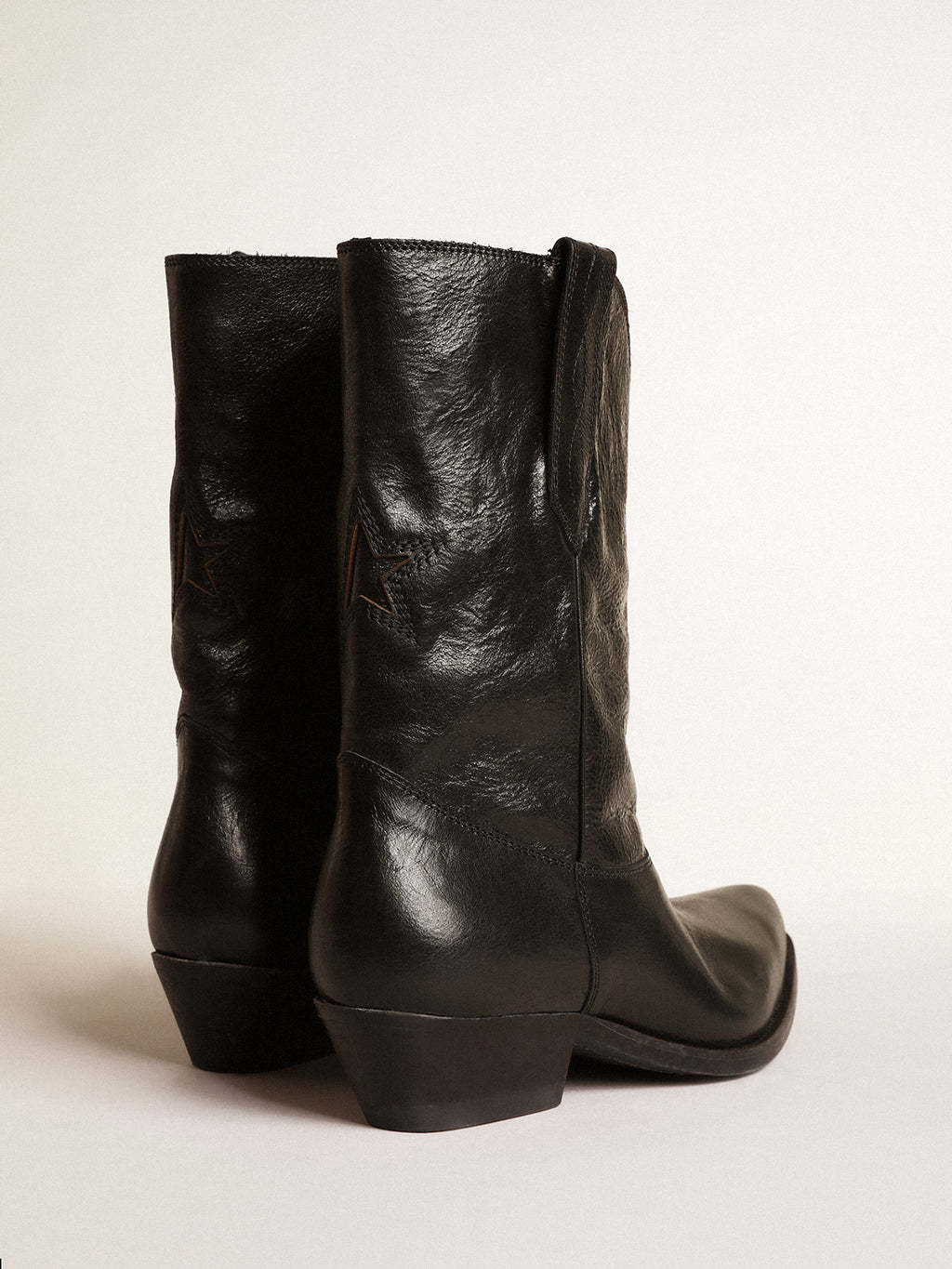 Low Wish Star boots in black leather with black star| Golden Goose