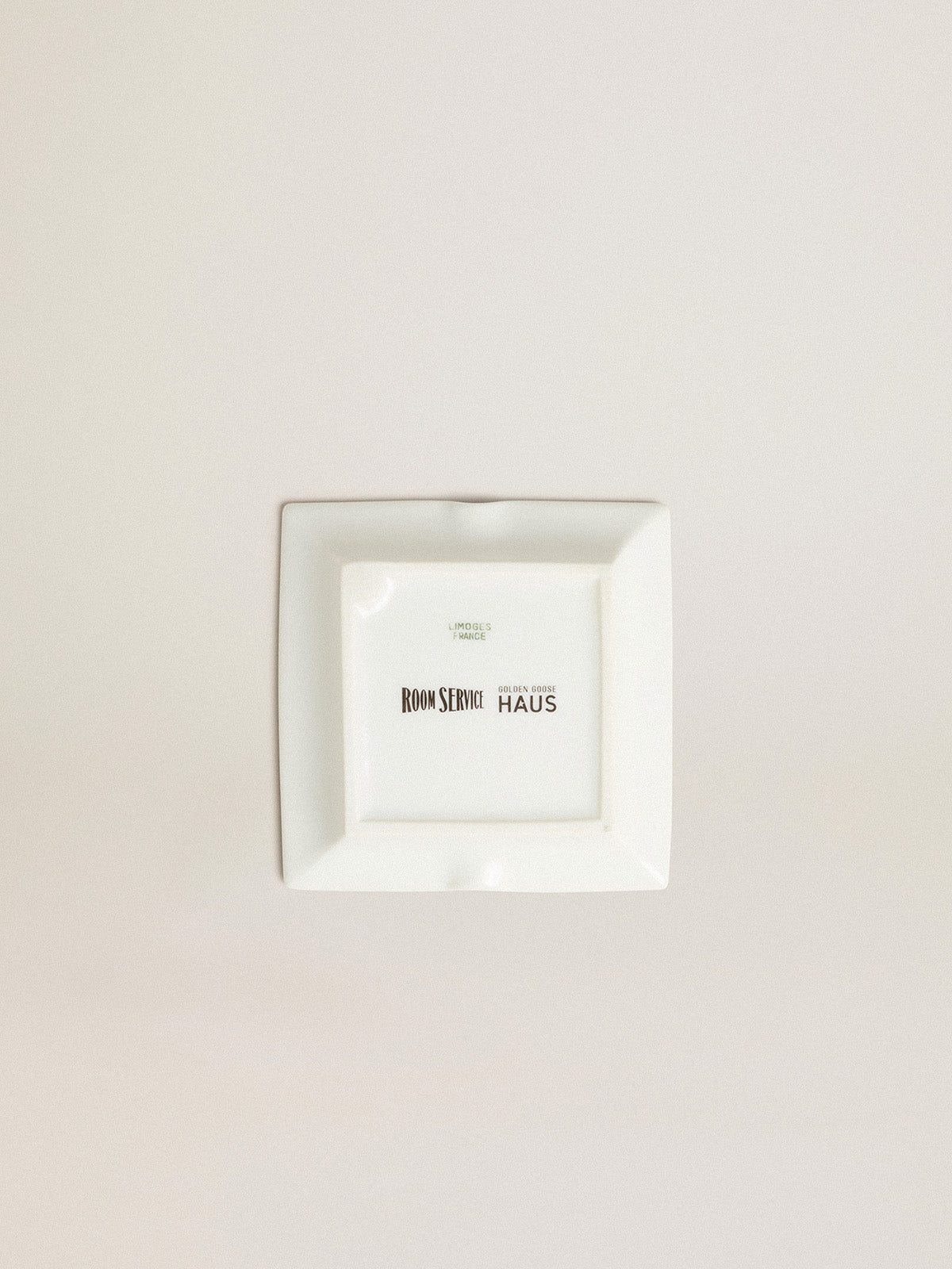 Porcelain plate Dreamed by Room Service HAUS of Dreamers| Golden Goose