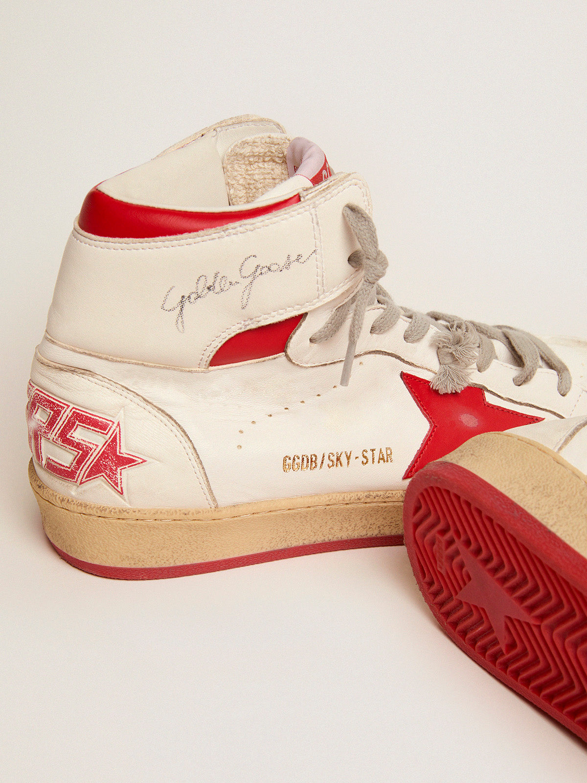 Women's Sky-Star in white nappa with red star and heel tab| Golden Goose