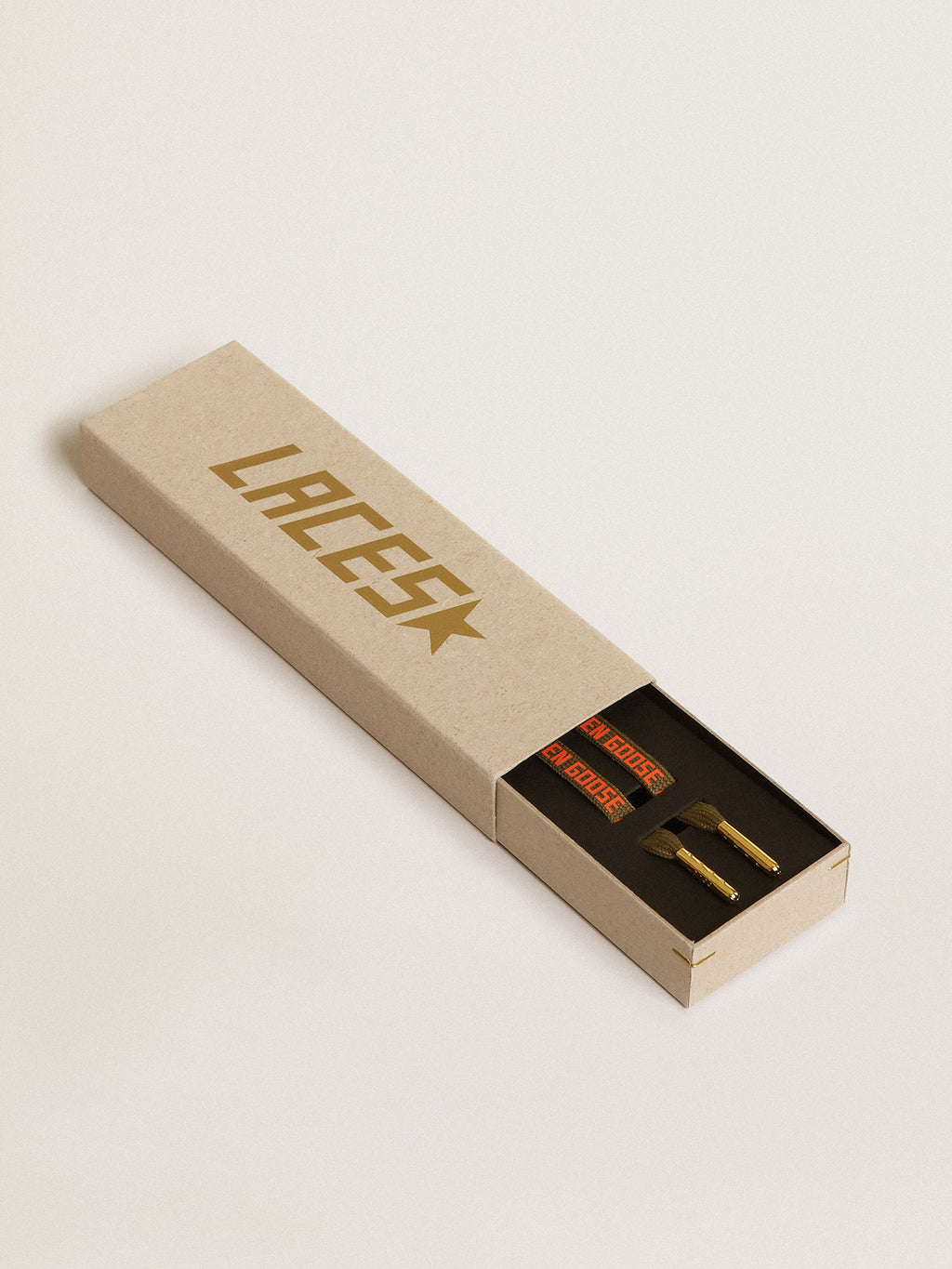 Military-green cotton laces with contrasting orange logo| Golden Goose