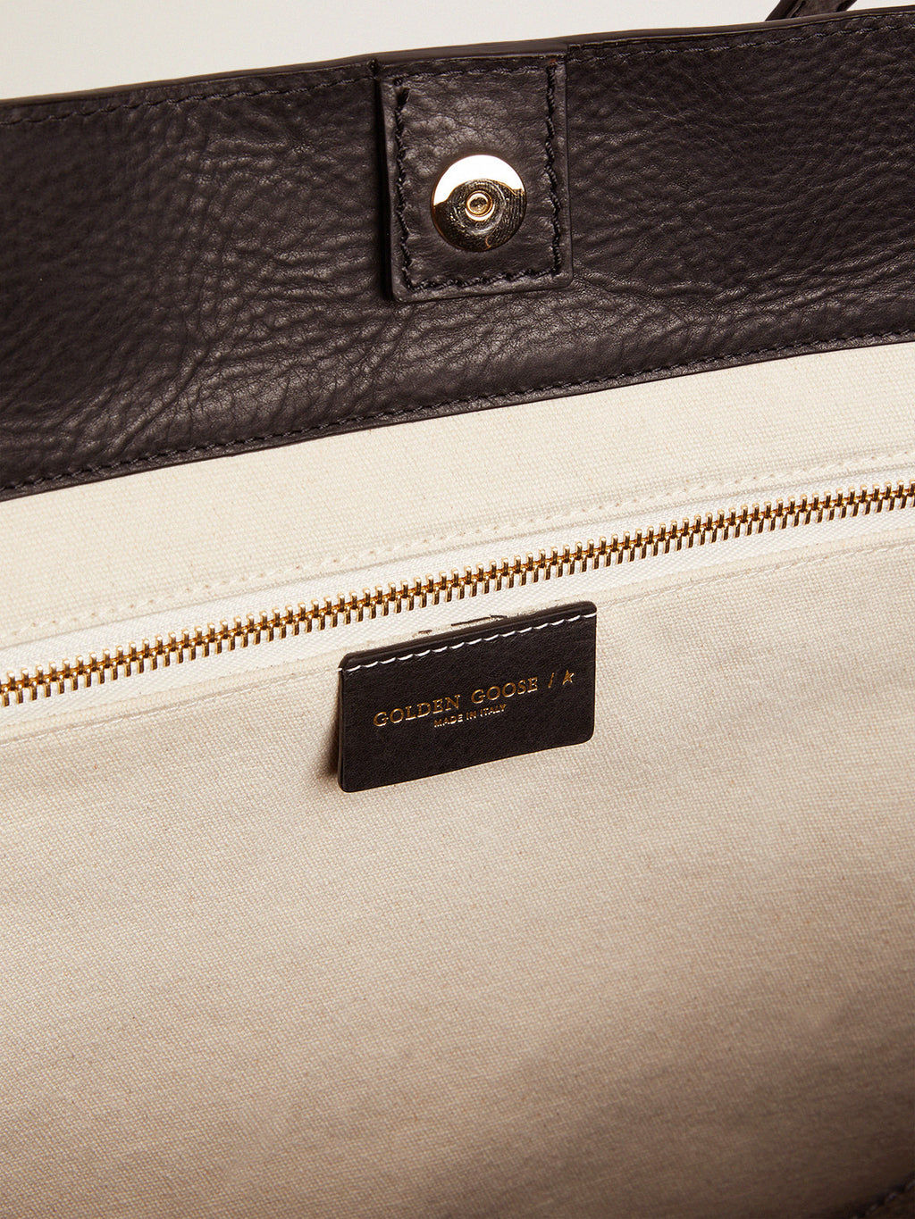 Women's Pasadena Bag black with gold logo| Golden Goose