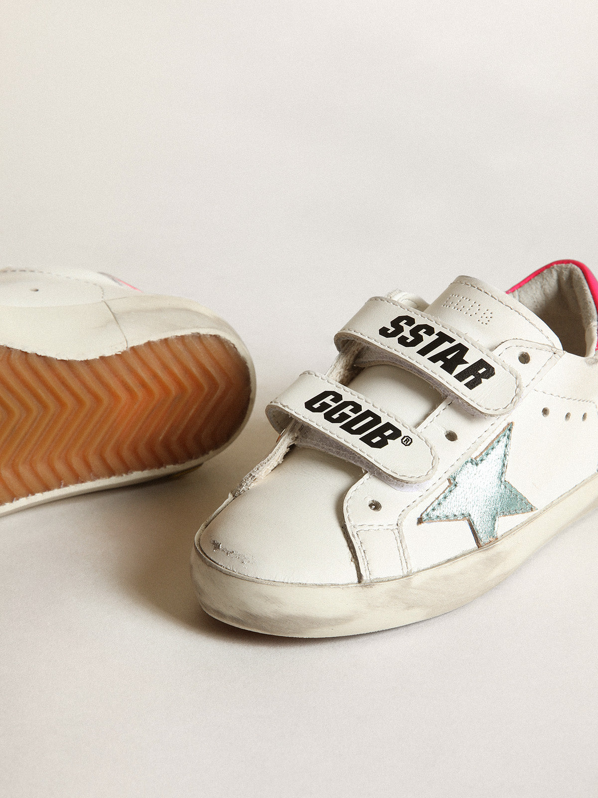 Young Old School with star in aquamarine laminated leather| Golden Goose