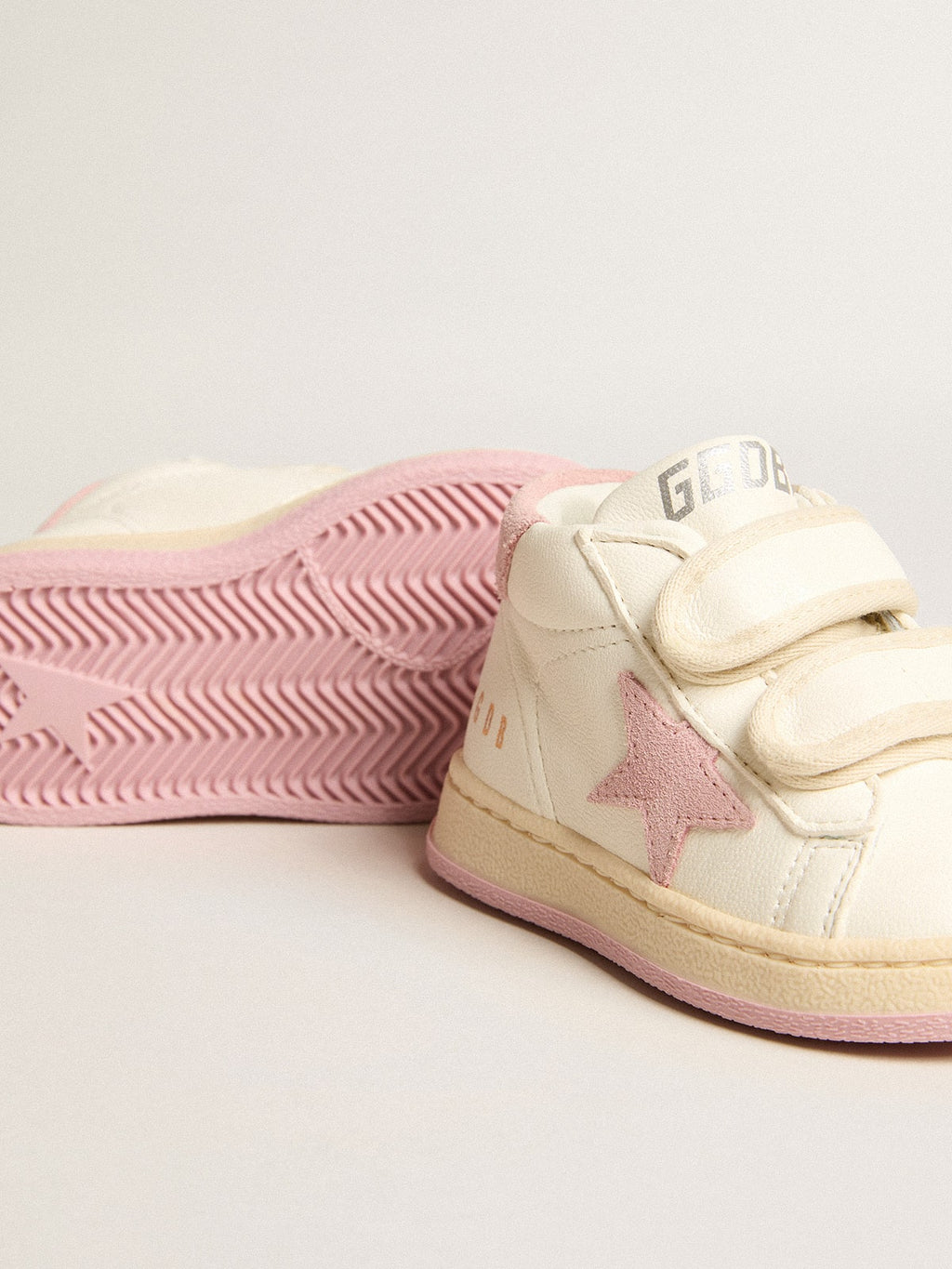 June Junior in nappa leather with old rose suede star and heel tab| Golden Goose