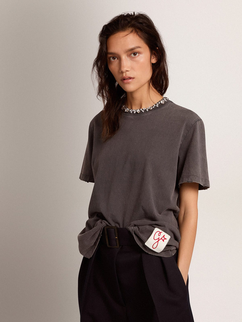 Women's anthracite gray T-shirt with crystals| Golden Goose
