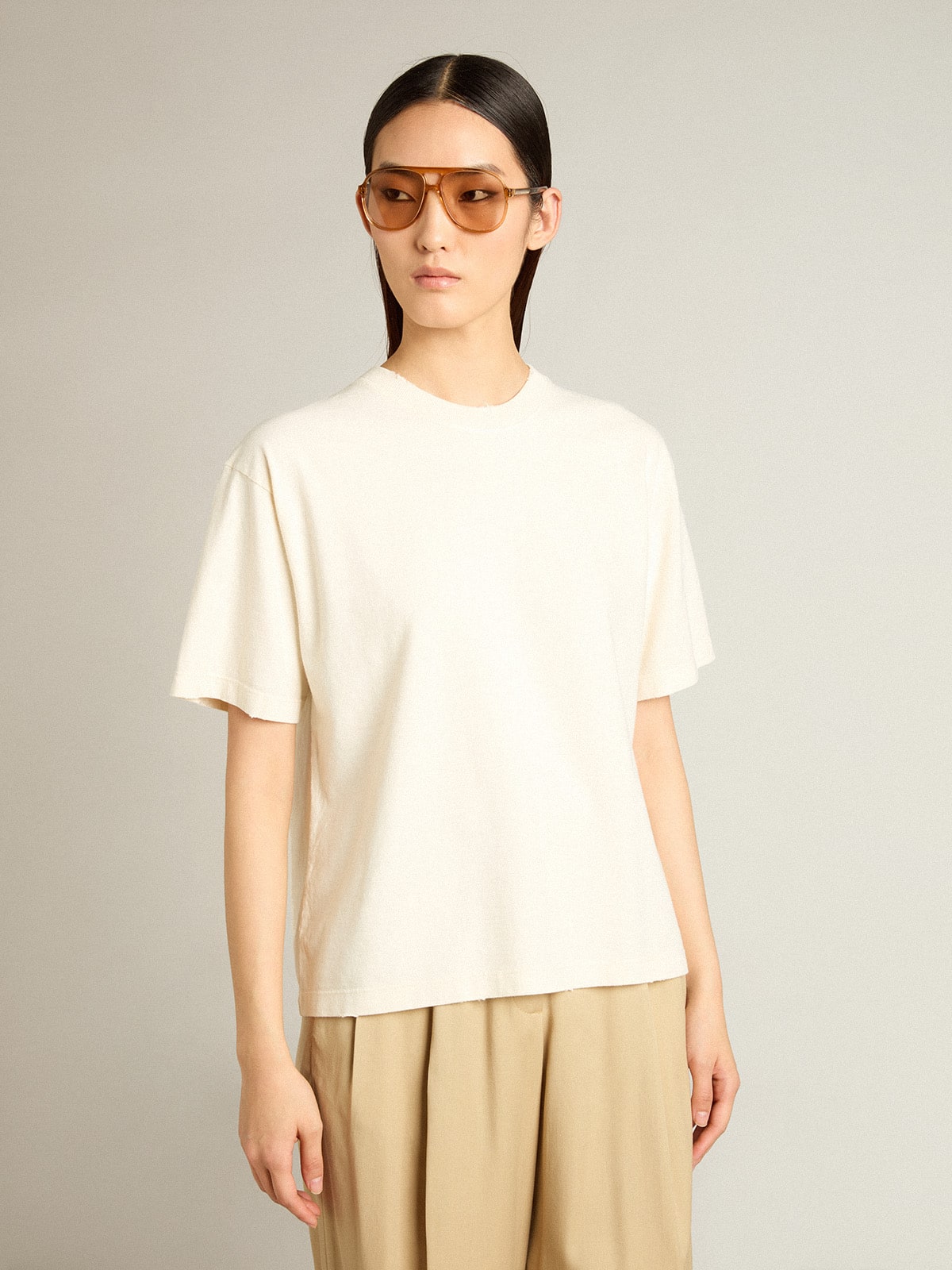T-shirt in aged white with reverse logo on the back - Jersey Capsule| Golden Goose