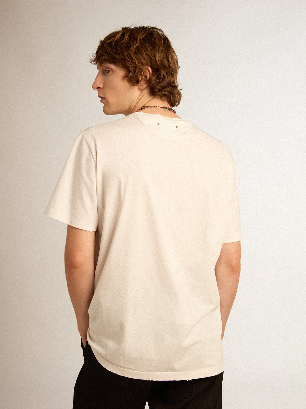 Men's white T-shirt with distressed treatment| Golden Goose
