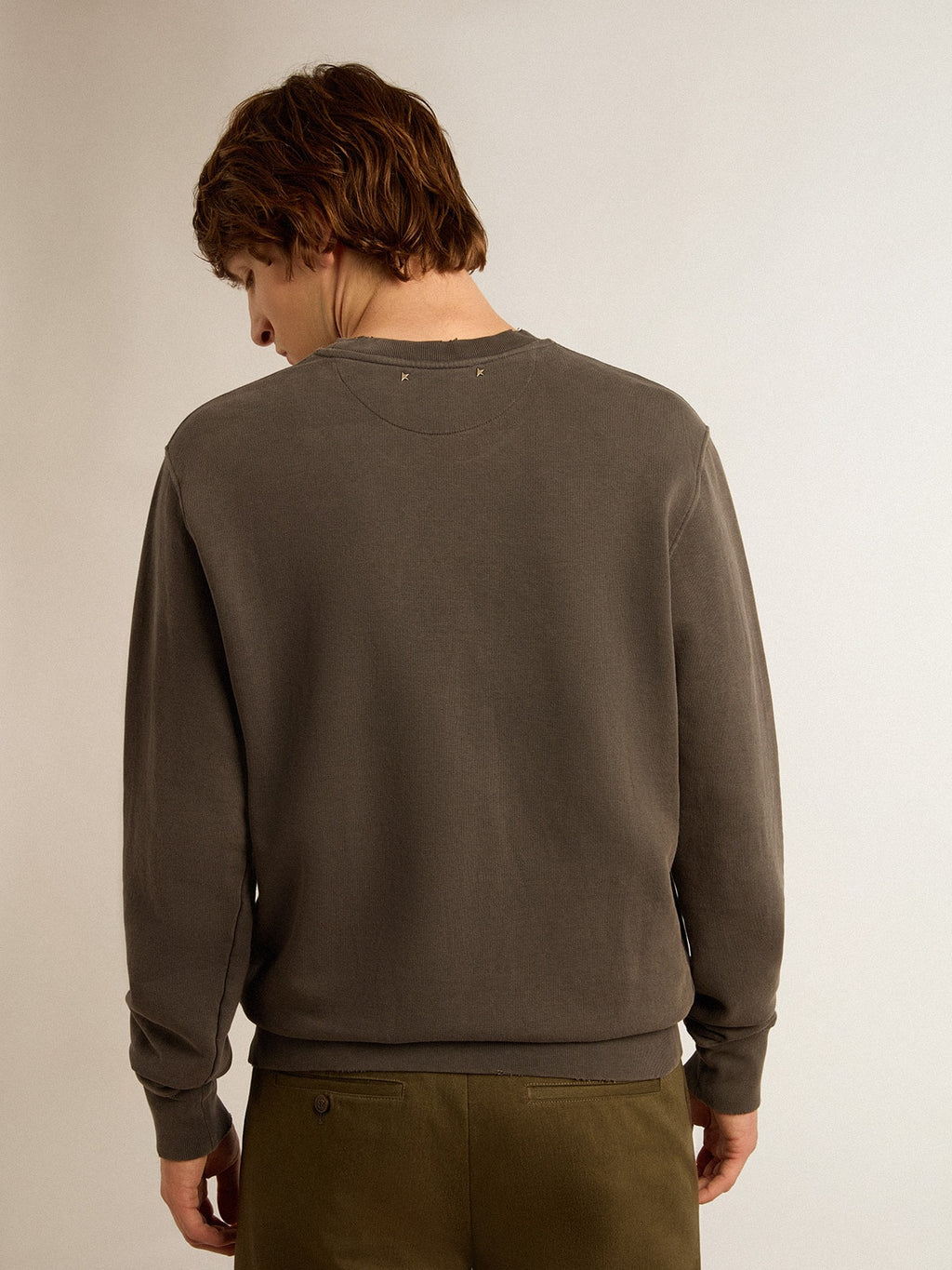 Men's gray sweatshirt with logo and distressed treatment| Golden Goose