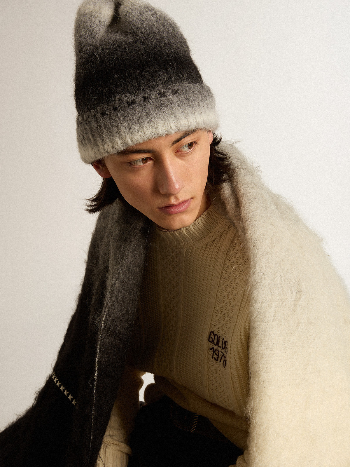 Black and white wool beanie with pompom| Golden Goose