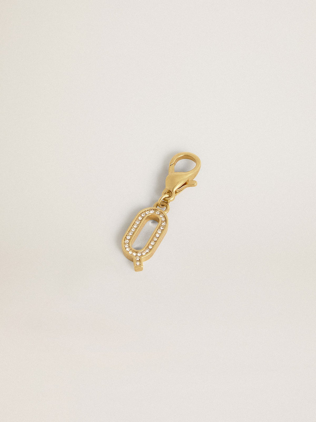 Letter Q charm in gold-colored brass with crystals| Golden Goose