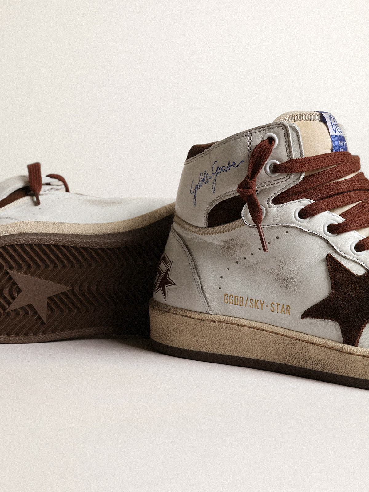 Women's Sky-Star in white nappa leather with chocolate suede star| Golden Goose