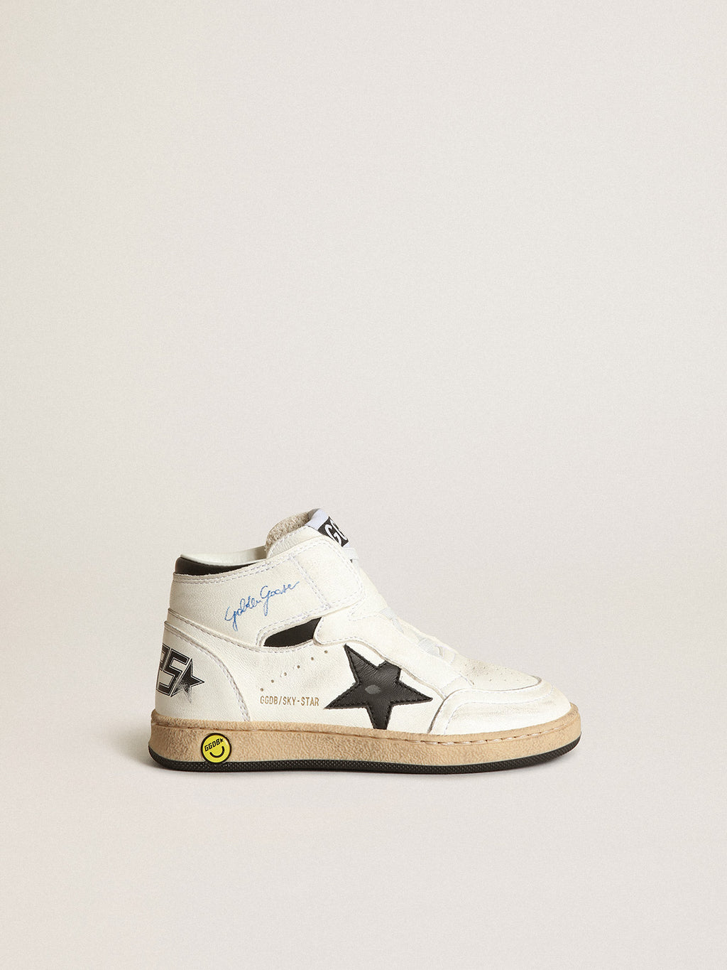Sky-Star Junior in white nappa leather with black leather star| Golden Goose