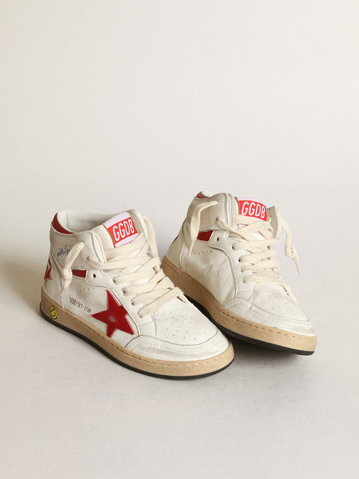 Young Sky-Star in white nappa with red star and heel tab| Golden Goose