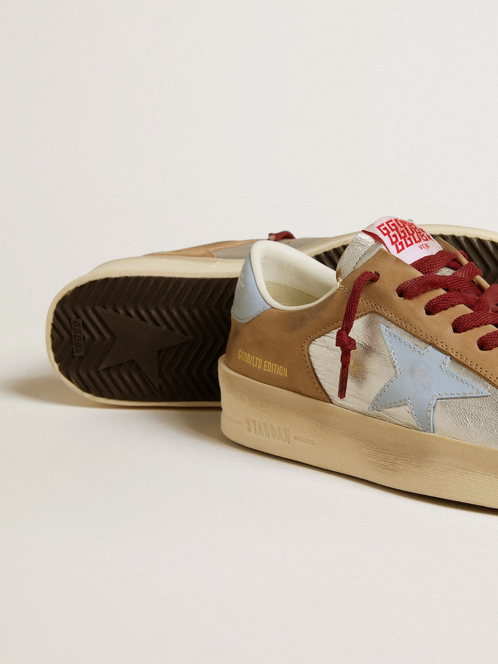 Women's silver Stardan LTD with light blue leather star and nubuck inserts| Golden Goose