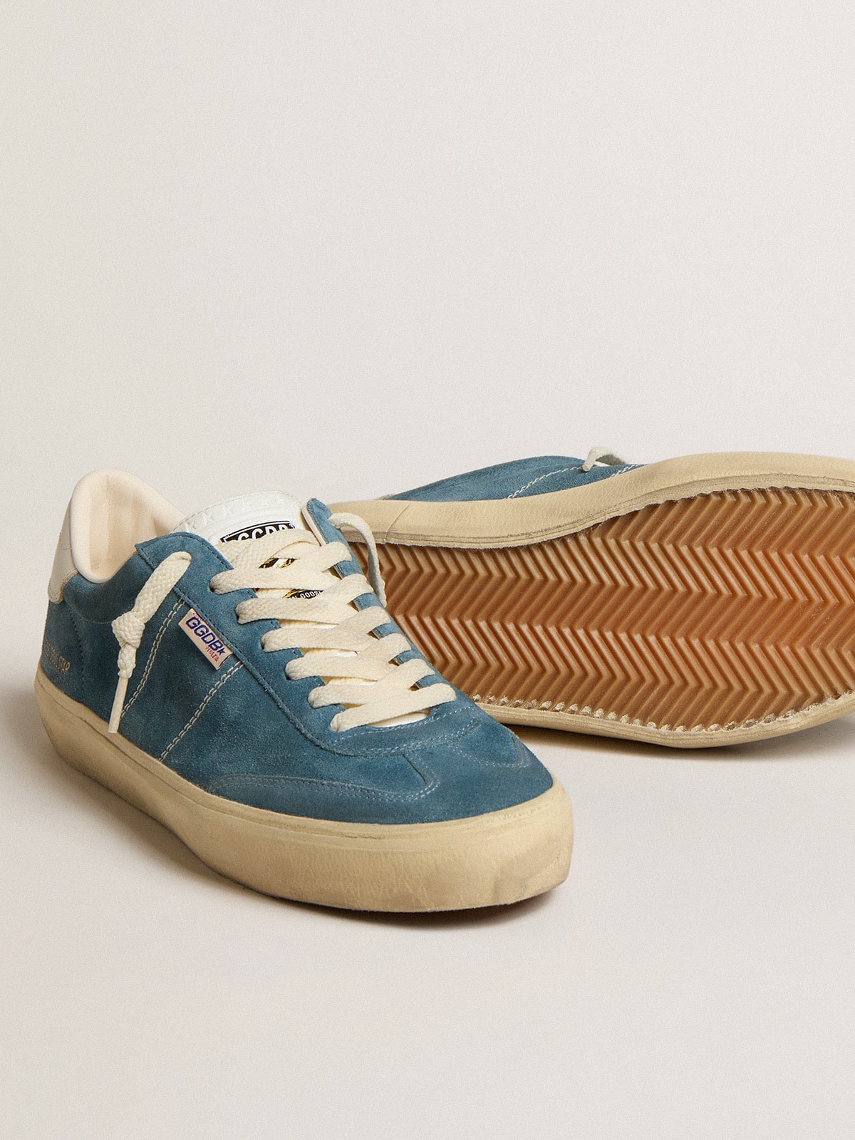 Men's Soul Star in bright blue suede| Golden Goose