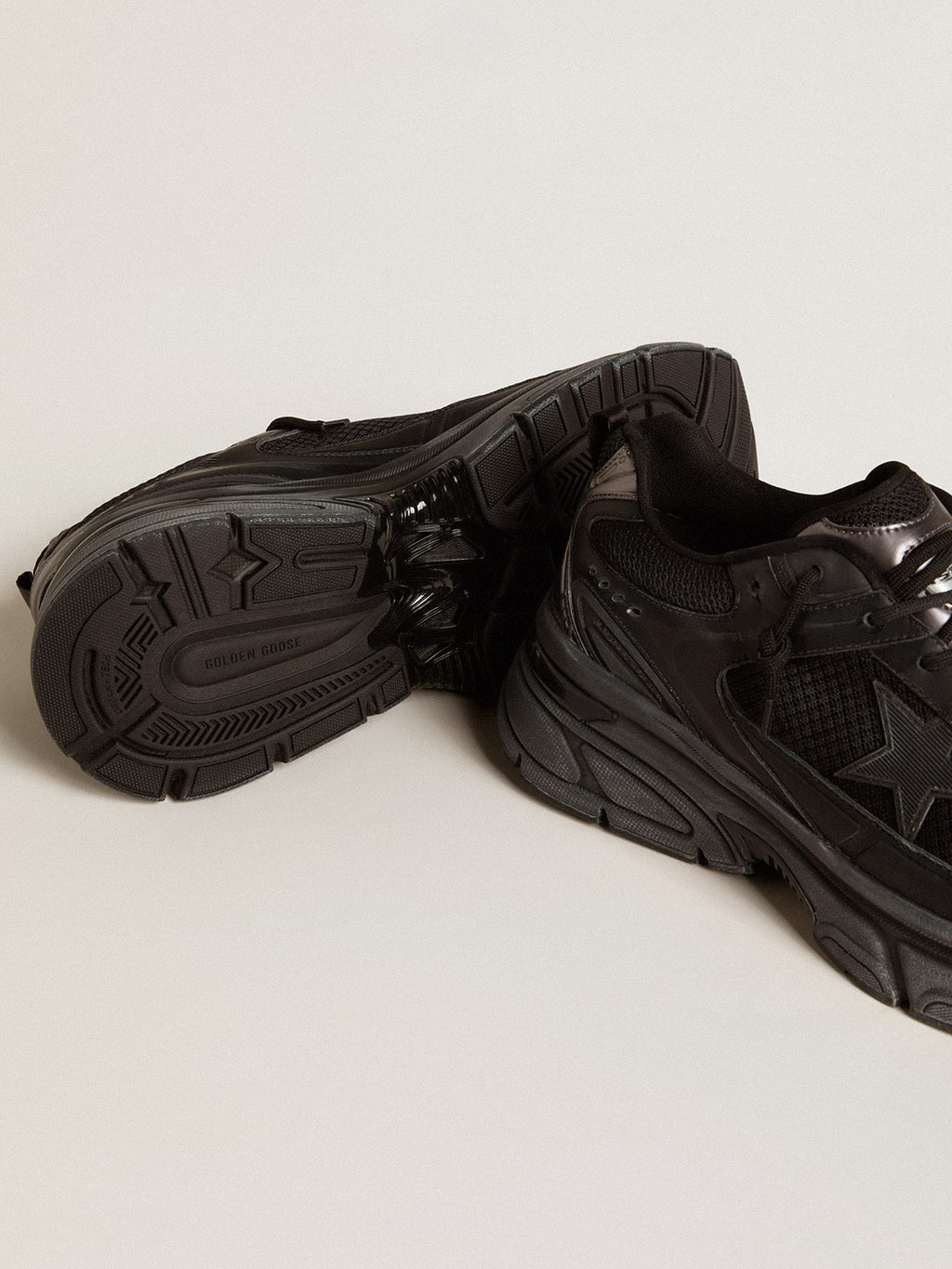 Men's Lightstar with black leather and mesh upper and black star| Golden Goose