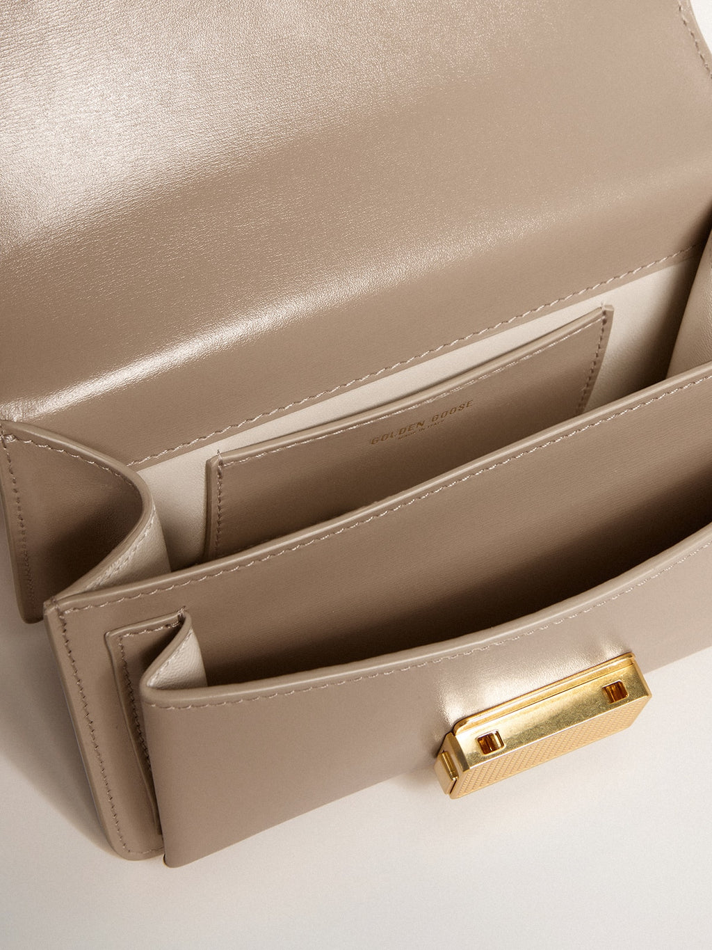 Small Venezia Bag in beige boarded leather with gold details| Golden Goose