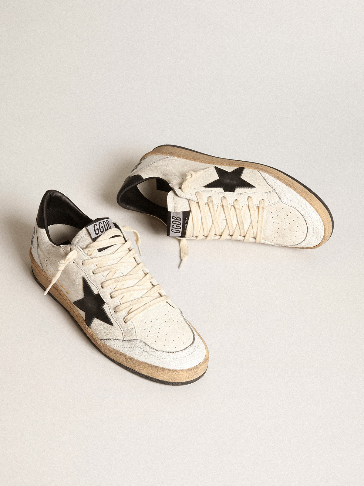 Women's Ball Star in nappa with white star and black heel tab| Golden Goose