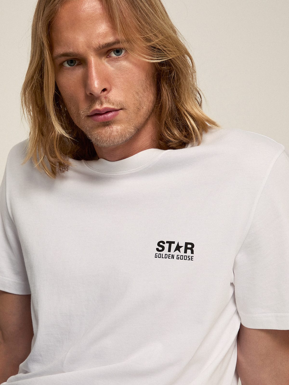 White Star Collection T-shirt with contrasting black logo and star| Golden Goose