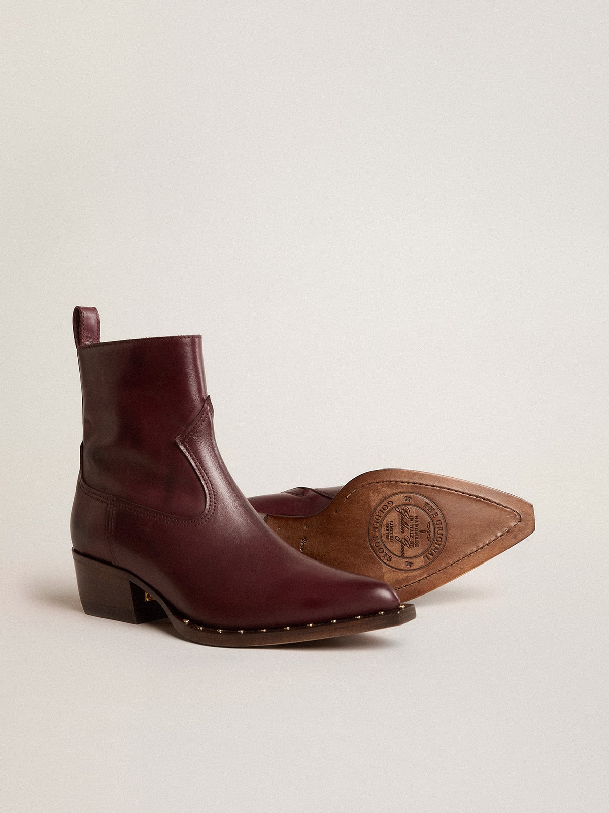 Womens's low Debbie boots in burgundy leather| Golden Goose