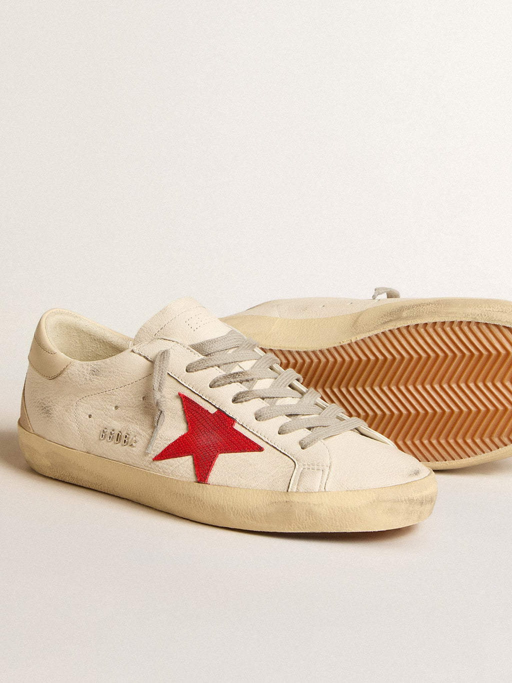 Super-Star in nappa with red star and cream leather heel tab| Golden Goose