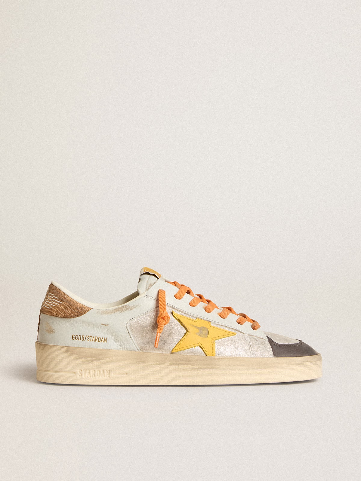Men's white Stardan with ocher leather star and nubuck inserts| Golden Goose